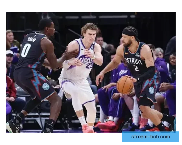 活塞七人得分上双哈里斯19分领衔116-93大胜76人锁定东部第一